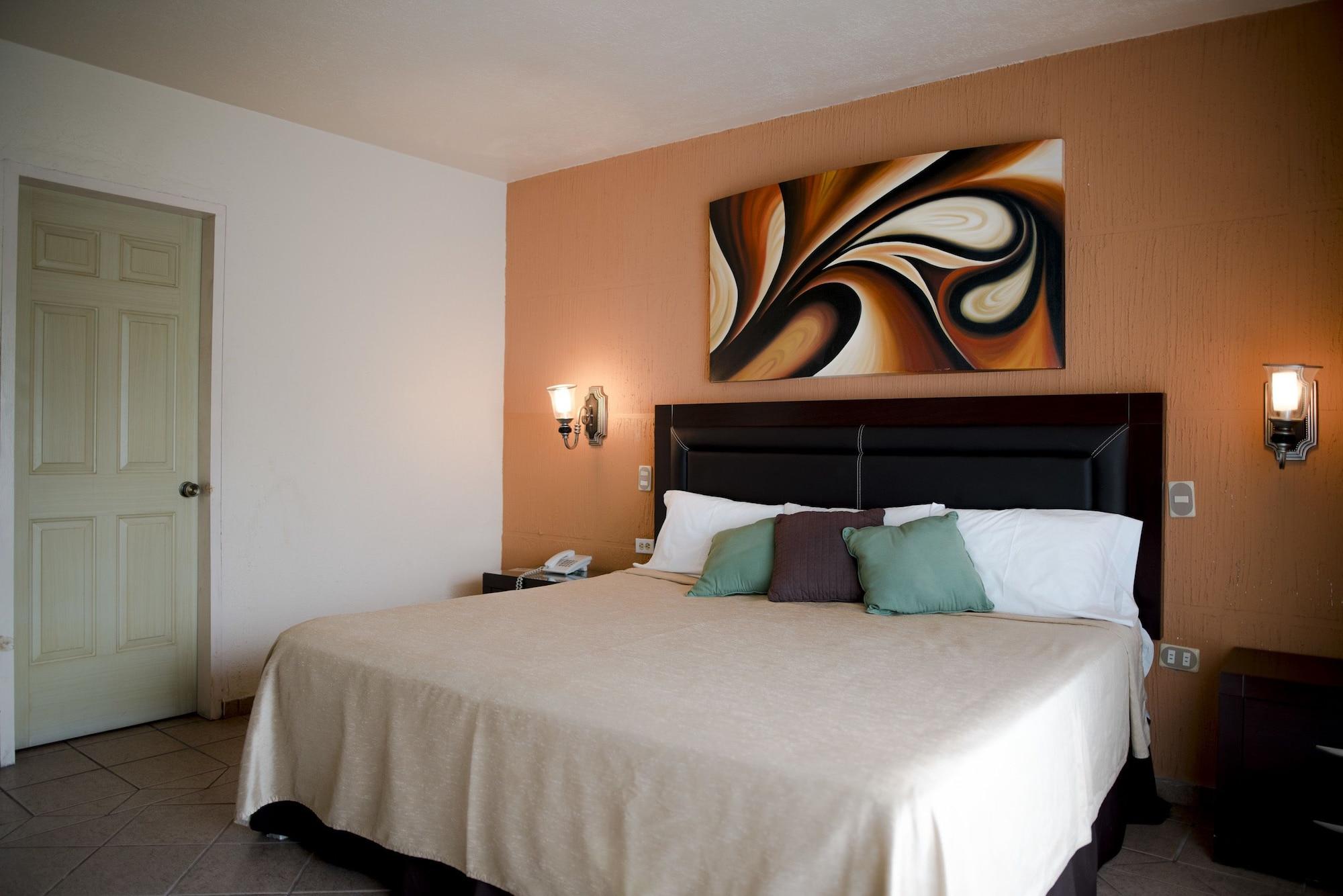 Eh Ejecutivo Urban Hotel Tepic Buitenkant foto