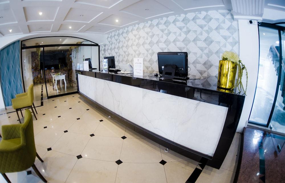 Eh Ejecutivo Urban Hotel Tepic Buitenkant foto