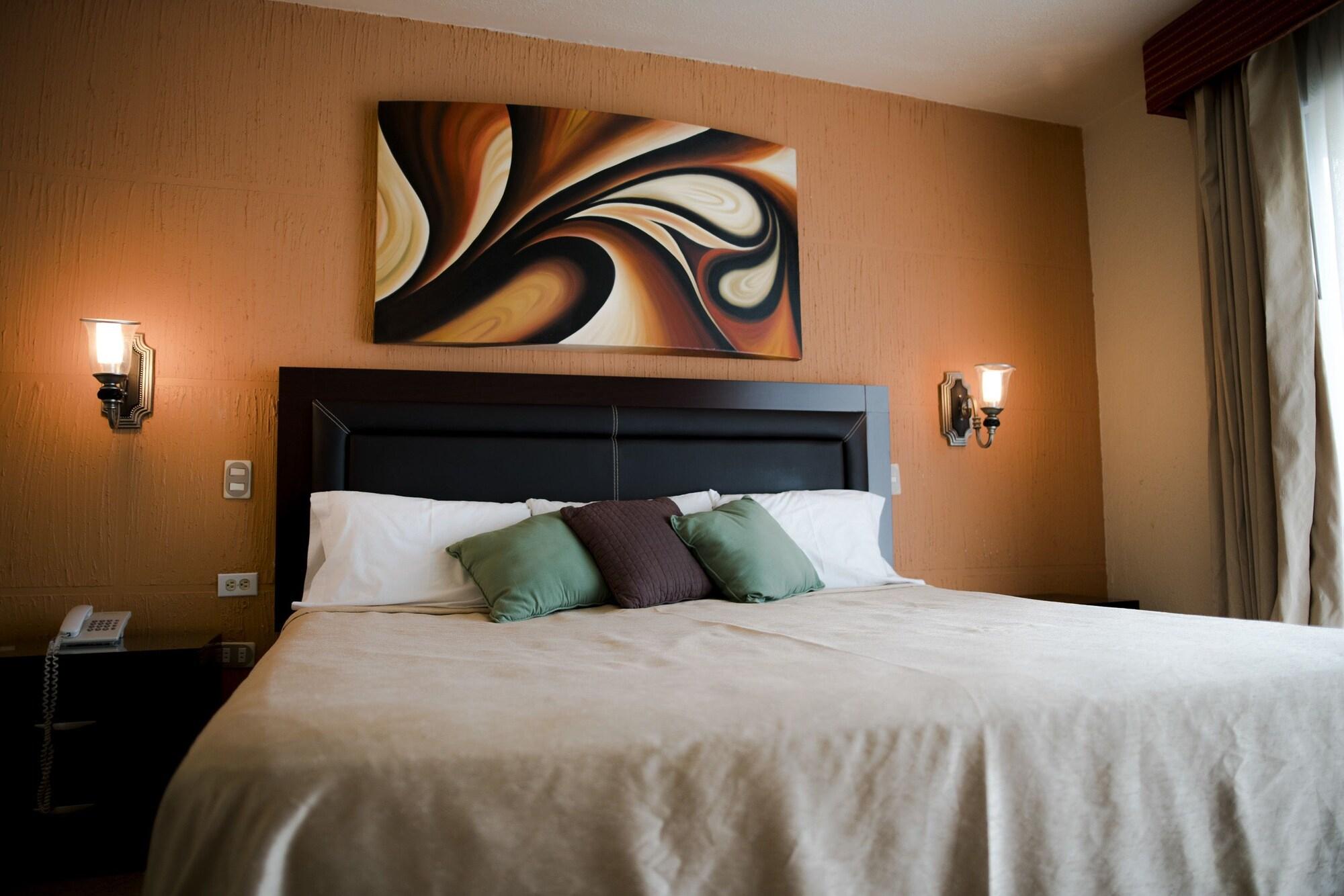 Eh Ejecutivo Urban Hotel Tepic Buitenkant foto