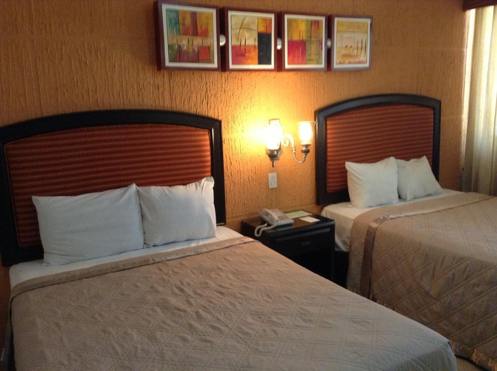 Eh Ejecutivo Urban Hotel Tepic Buitenkant foto
