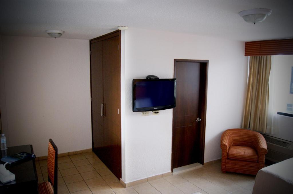Eh Ejecutivo Urban Hotel Tepic Buitenkant foto