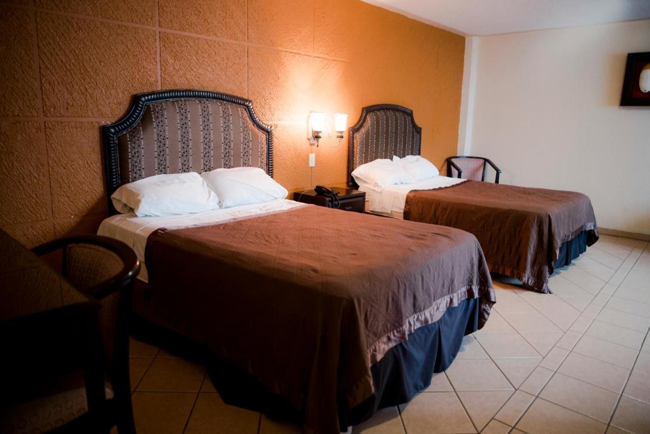 Eh Ejecutivo Urban Hotel Tepic Buitenkant foto